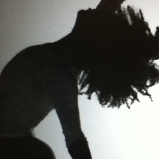 Kari Hall Photo 13