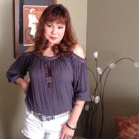 Julie Wong Photo 38