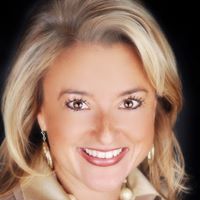 Kristin Martin Photo 28