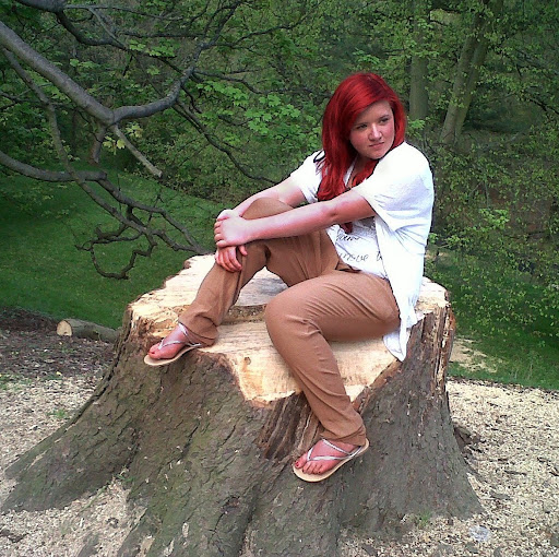Robyn Simpson Photo 16