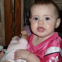 Ellen Thompson Photo 35