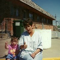 Linda Weis Photo 6