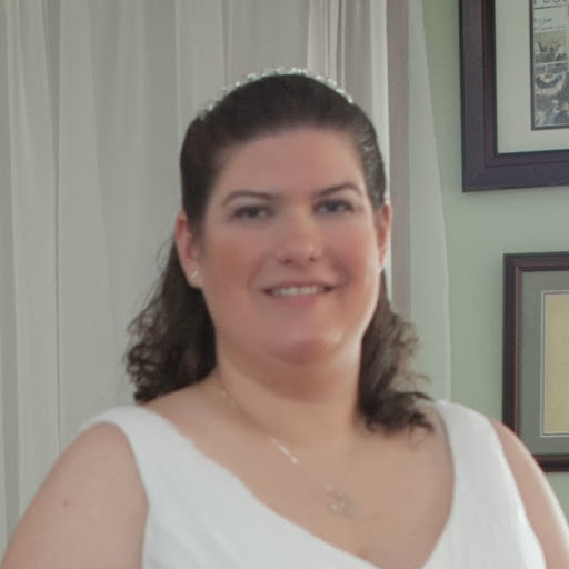 Laura Hensley Photo 15