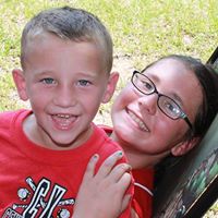 Kelly Mcdaniel Photo 45
