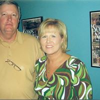 Debra Lindsey Photo 15