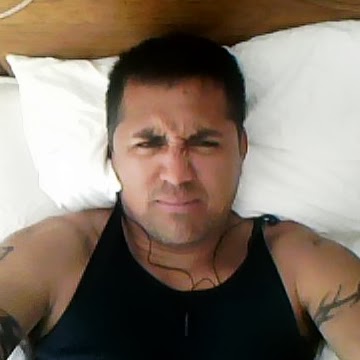 Julian Salas Photo 24