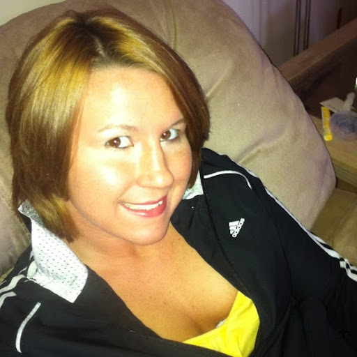 Michelle Huffman Photo 34