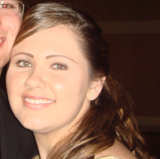 Nicki Young Photo 18