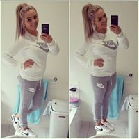 Sara Julian Photo 8