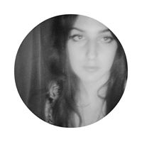 Sarah Pinnell Photo 3