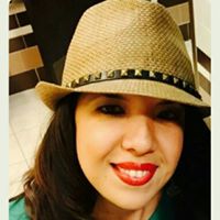 Elizabeth Almanza Photo 17