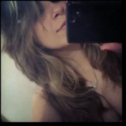 Evelyn Andrade Photo 33