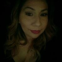 Desiree Flores Photo 19