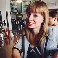 Elizabeth Gordon Photo 30