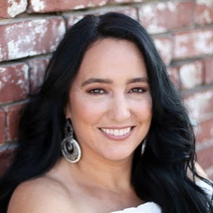 Lisa Vargas Photo 39
