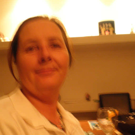 Brenda May Photo 27