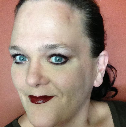 Rebecca Harris Photo 17