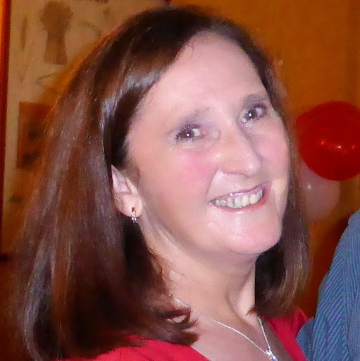Helen Lange Photo 38