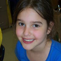Danielle Gruber Photo 17