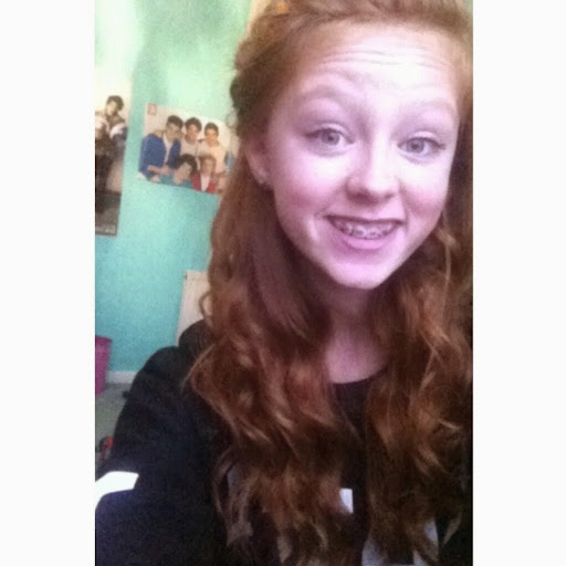 Laura Gibbons Photo 18