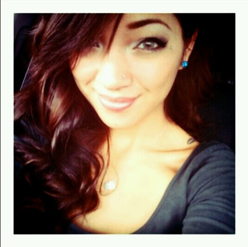 Jennifer Menard Photo 22