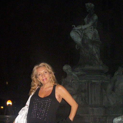 Eva Weber Photo 34