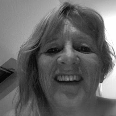 Annette Simon Photo 5