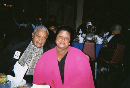 Betty Graves Photo 35