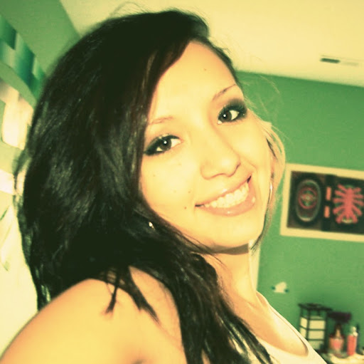 Angela Gonzalez Photo 21