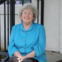 Joanne Tyler Photo 29