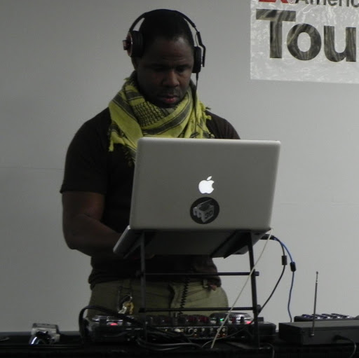 Rodney Gregory Photo 32