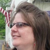 Erin Pettit Photo 5