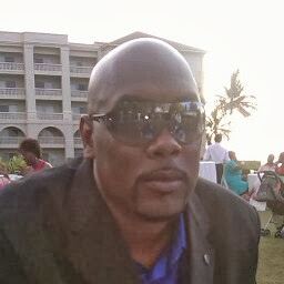 Derrick Elliott Photo 20