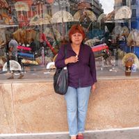 Elizabeth Arce Photo 6