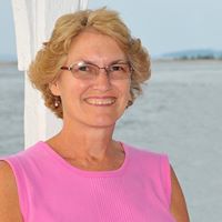 Denise Chandler Photo 17