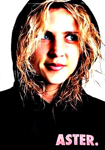 Patricia Skinner Photo 44