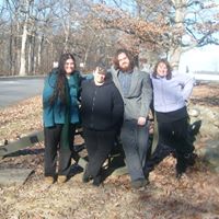 Julie Walter Photo 34