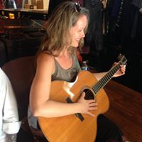 Kristen Hubbard Photo 9