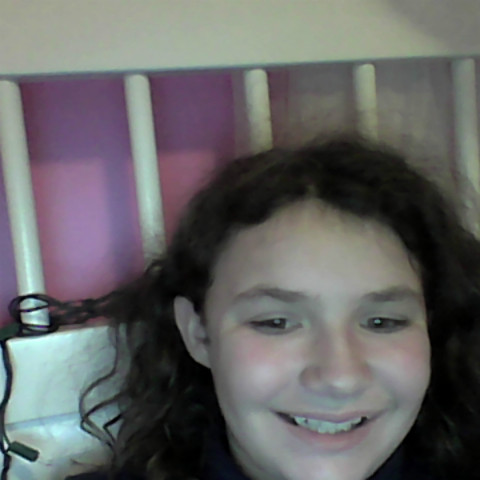 Katie Saunders Photo 15
