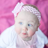 Shannon Edwards Photo 35