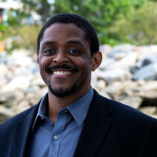 Timothy Booker Photo 12