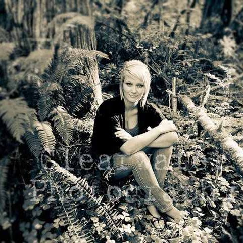 Chelsea Mclaughlin Photo 34