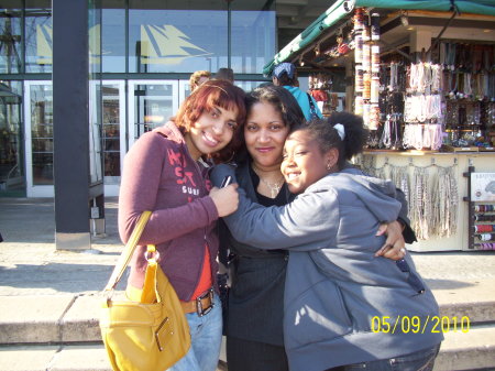 April Hodges Photo 22
