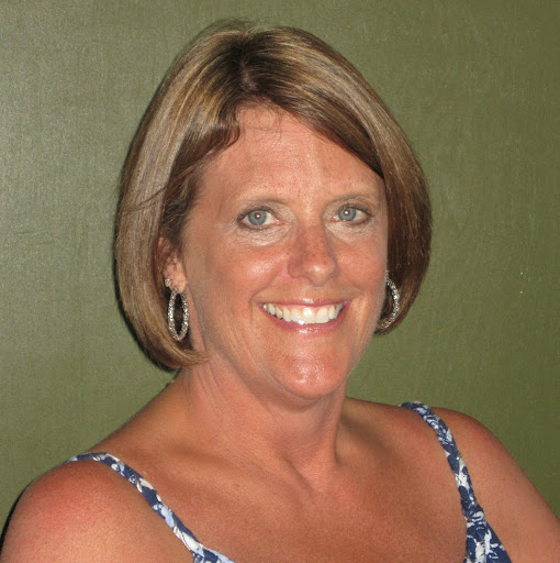 Joan Reynolds Photo 37