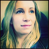 Julia Beyer Photo 7