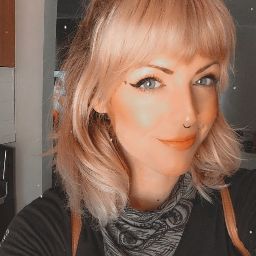 Brittany Lee Photo 30