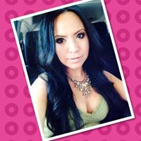 Sandra Urbina Photo 23