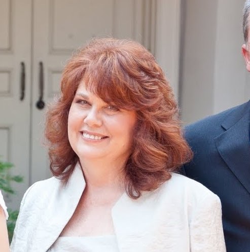 Cindy Mitchell Photo 1
