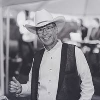 Chester Roberts Photo 31