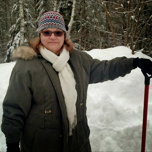 Linda Blum Photo 36
